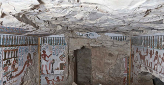 Illustration for article titled Archaeologists Uncover Ancient Egyptian Tombs With Stunning Murals